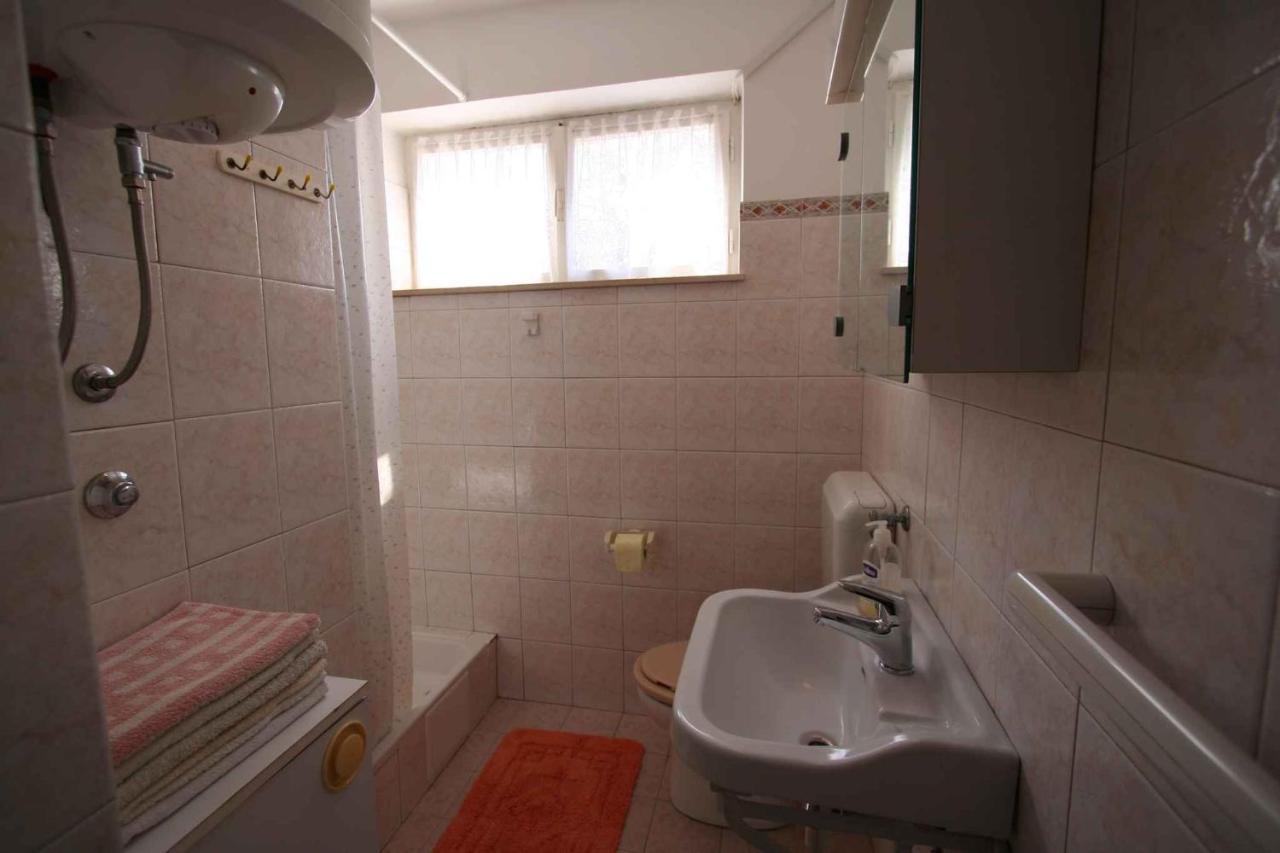 Apartment In Silo/Insel Krk 14533 ภายนอก รูปภาพ